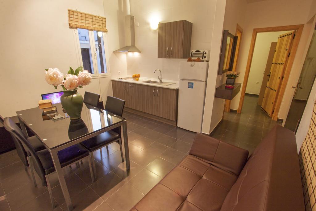 Apartamentos Puerta Sierra Puerto Serrano Quarto foto
